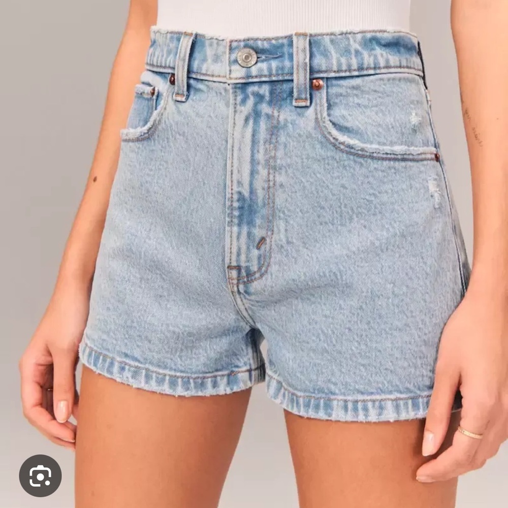 abercrombie & fitch curve love mom short high rise light wash size 29 / 8